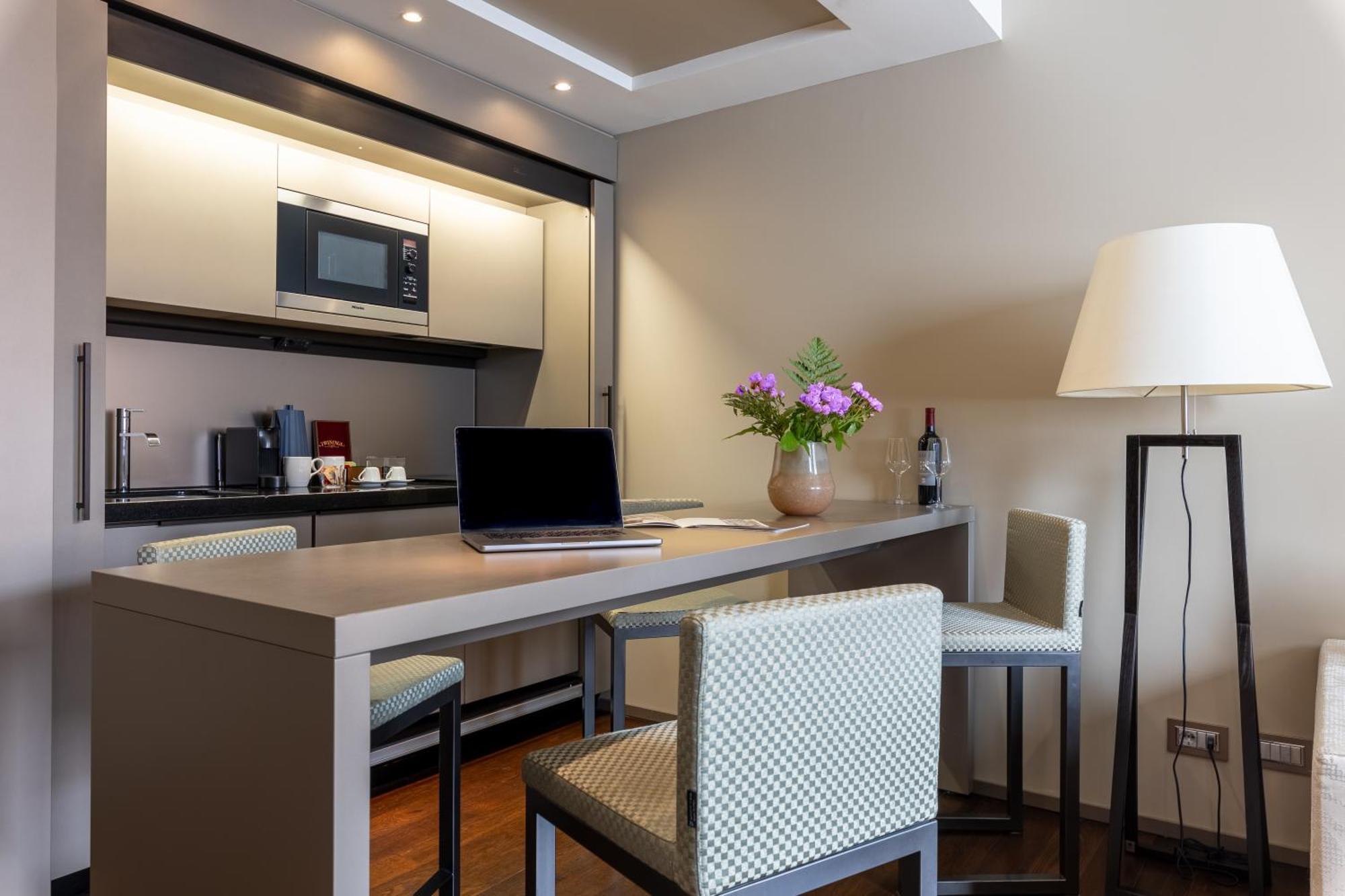 Nj Hotels & Apartments San Pietro All'Orto 6 ميلان المظهر الخارجي الصورة
